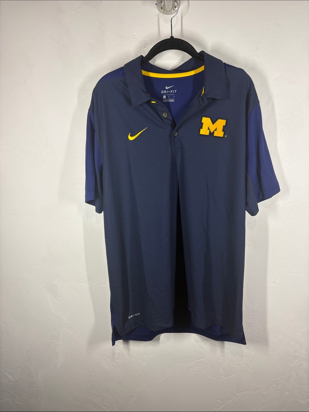 Nike Navy and Yellow University 'Michigan Dri-FIT Polo size large